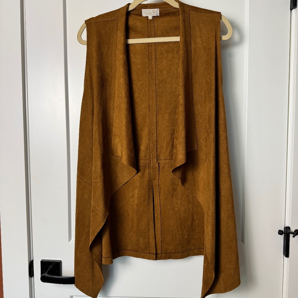 Mud Pie faux suede vest